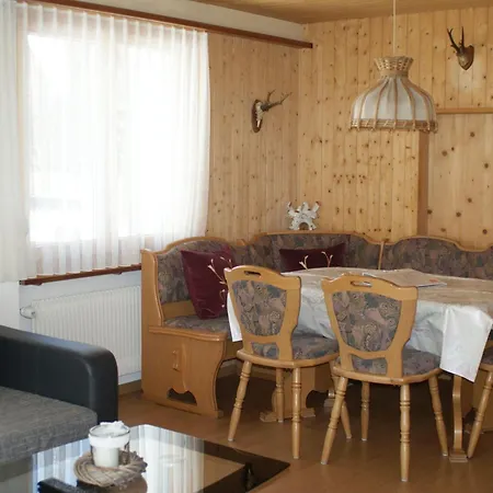 Apartment 4 Zi Familienwohnung Haus Ravaisch 24 Im 2ten Og Dorf